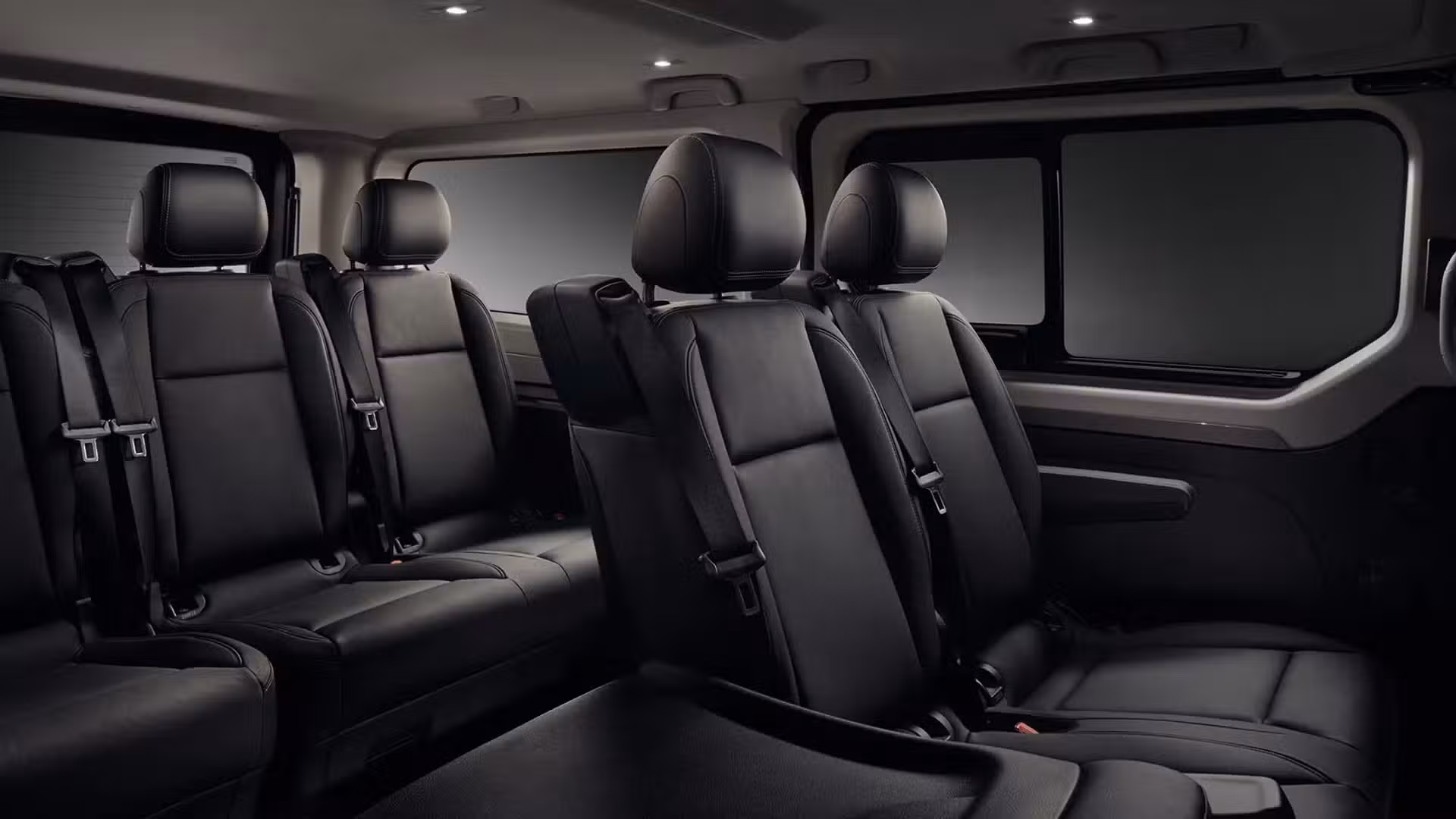 Intérieur du Van Renault Trafic, sièges passagers