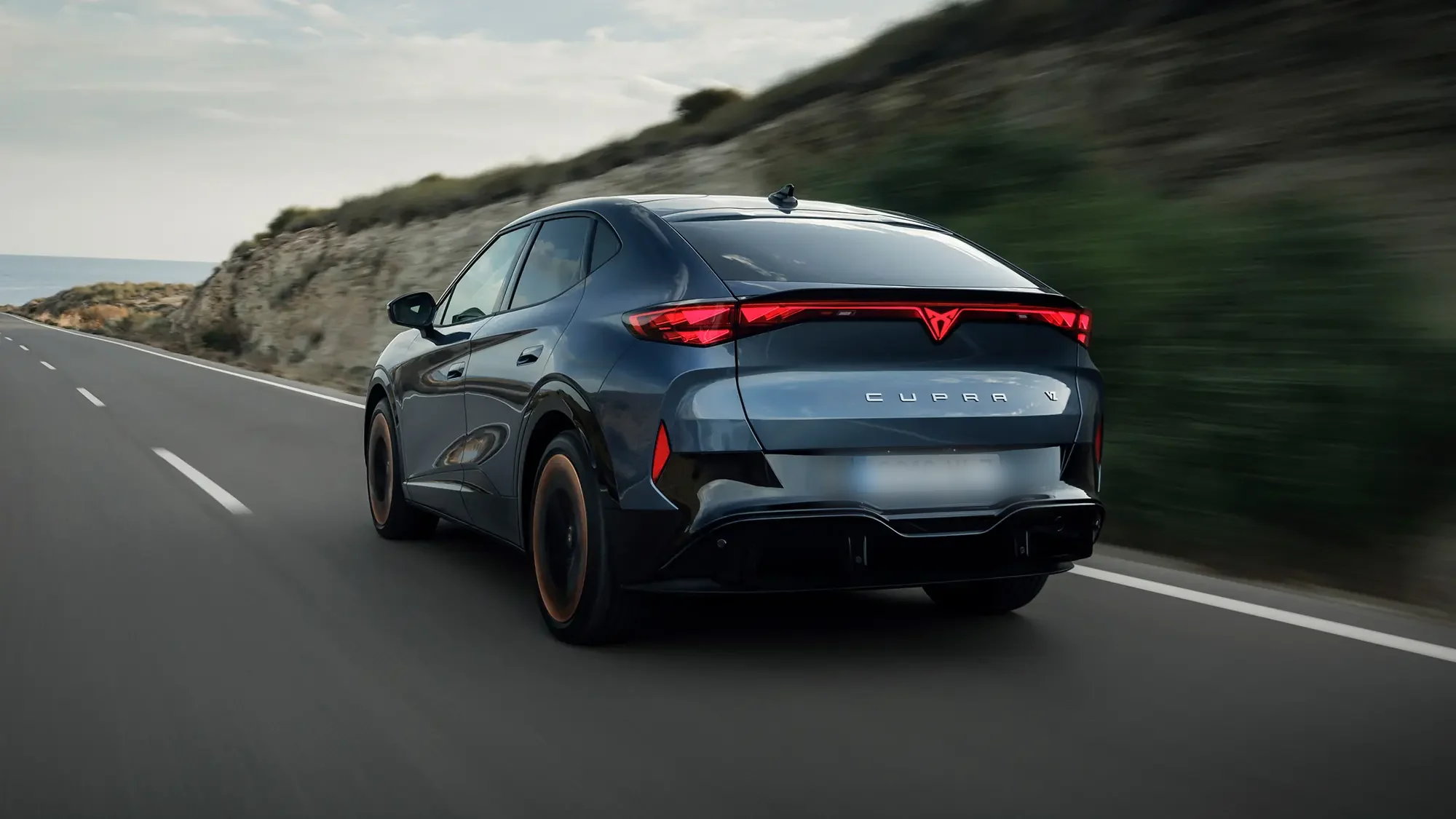 Cupra Tavascan vue arrière, SUV électrique premium